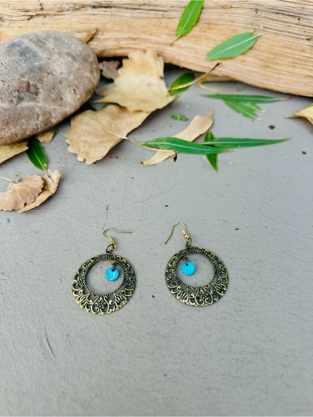 Vintage-Style Turquoise Disc Filigree Hoop Earrings